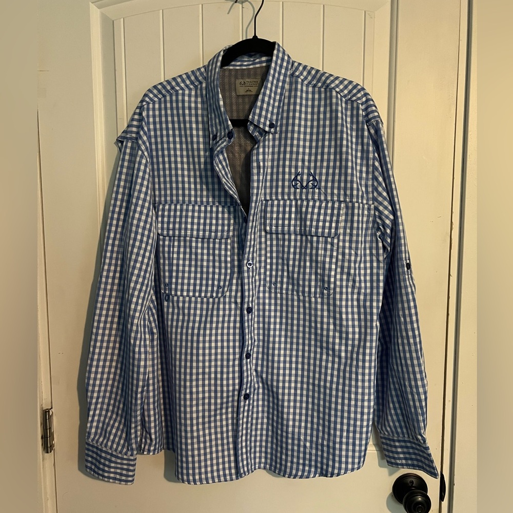 Men’s Realtree Upstream Fishing Button Down Shirt Long Sleeve Blue/White Plaid